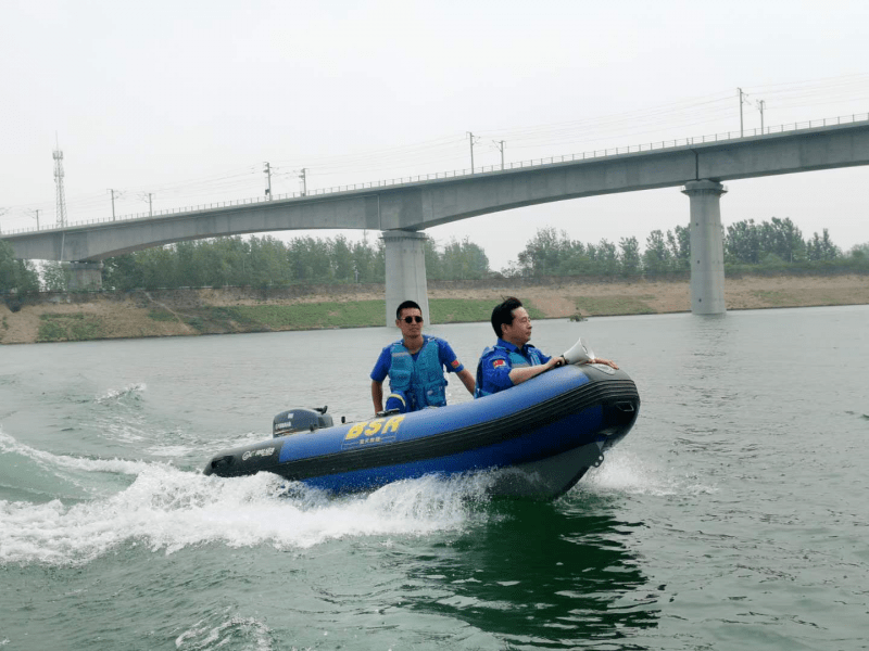 嗷嗷艹狠狠日"